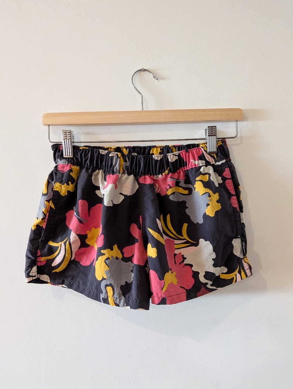 { Patagonia } Barely Baggies Shorts Floral